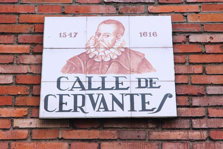 Placa na Calle Cervantes, no Barrio de las Letras