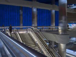 Escadas rolantes na estação de metrô de Chamartin, em Madrid