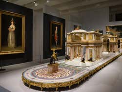 Percorrendo as exposições da Galería de las Colecciones Reales