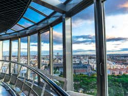 Vistas de Madrid do interior do Farol de Moncloa