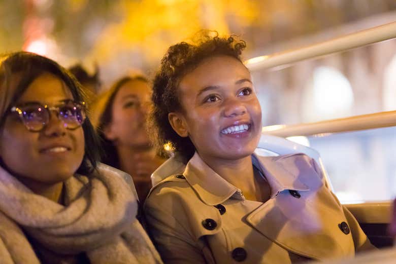 Desfrutando das luzes de Madrid no Navibus